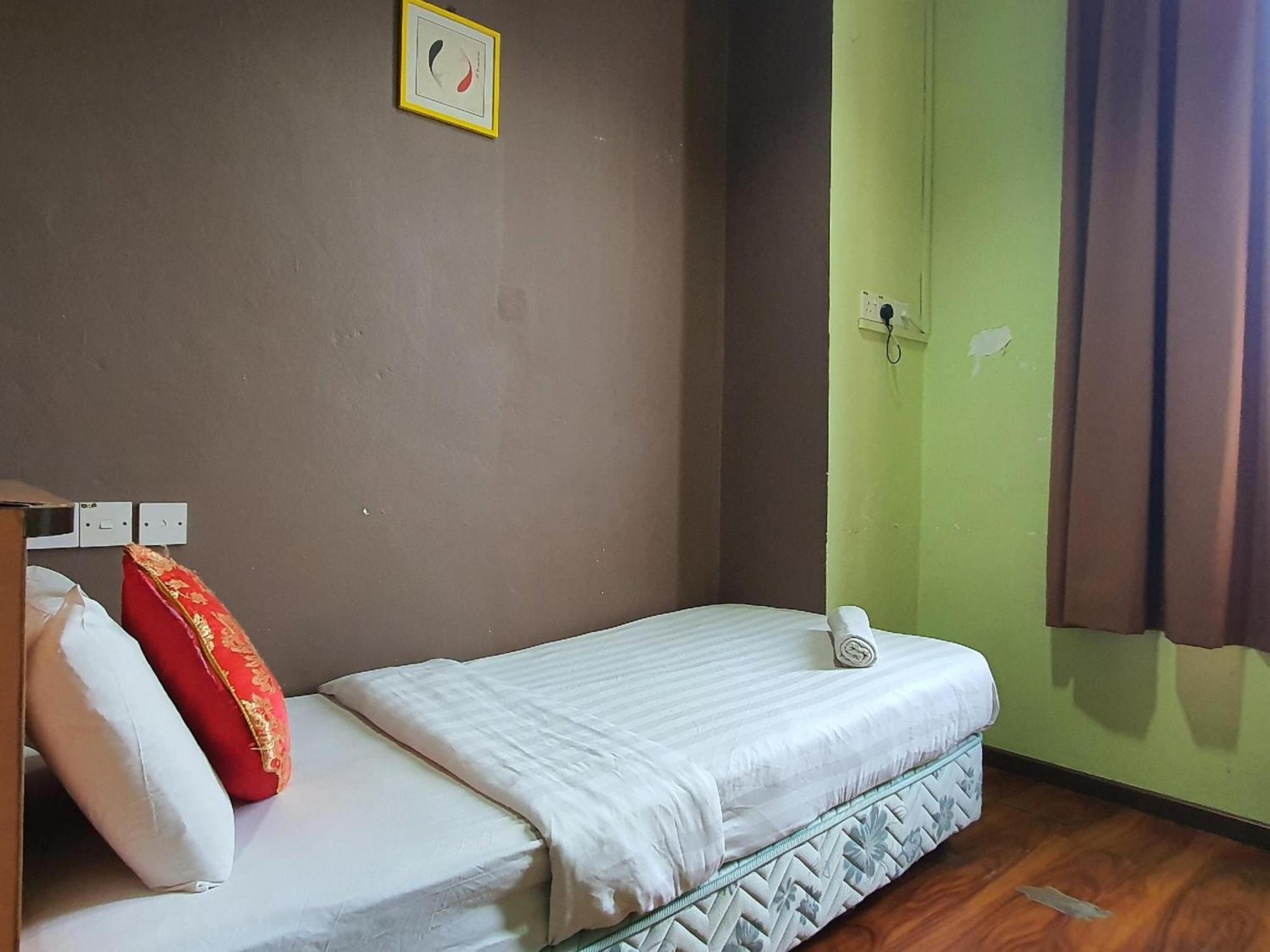 Oyo 90964 Melody 88 Inn Мири Экстерьер фото